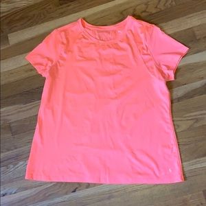 Semi-fitted workout top